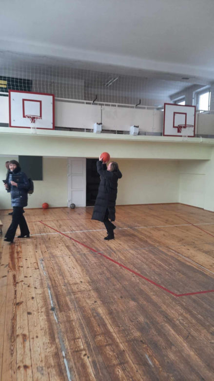 Tak wygląda przejęta od Rosji szkoła w Warszawie 