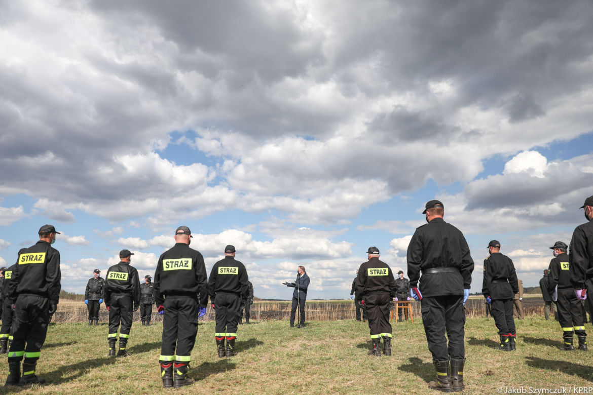 Prezydent nagrodził strażaków, którzy gasili Biebrzański Park Narodowy