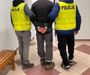 KOSZALIN: Areszt dla 33-latka, który nie chciał zapłacić taksówkarzowi za zakupy i groził mu nożem