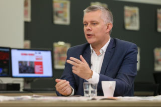 Płatny zabójca zatrzymany w Polsce. Siemoniak mówi wprost o Rosji