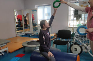 Choroba odebrała Lence mowę, niech nie zabierze uśmiechu. Dramatyczny apel rodziców 11-latki