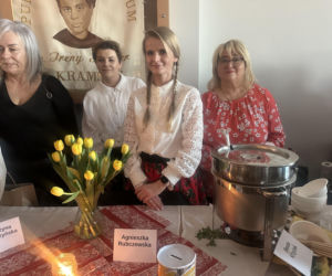 Chrzan, skwarki i przyprawy, to tajna receptura na najlepszy żur w Kramsku