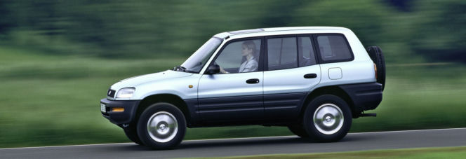 Toyota RAV4 pierwsza generacja