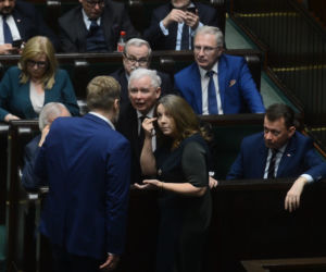 Joanna Lichocka. Przez wulgarny gest straciła pracę u Dudy