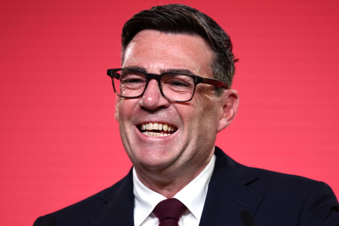 Andy Burnham został w poniedziałek 59. premierem Wielkiej Brytanii - potwierdził Pałac Buckingham