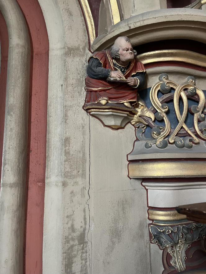 Co naprawdę dzieje się w zamku Zdrajców? Mamy zdjęcia zza kulis hitu TVN!