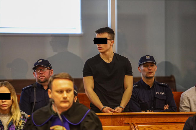 Gang zarabiał na tragedii staruszków!