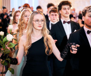 Studniówka siedleckiej Królówki 2026 - walc i polonez