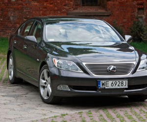 Lexus LS 460