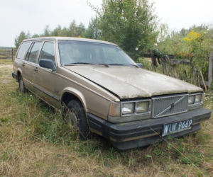 Rewiński sprzedaje swoje Volvo