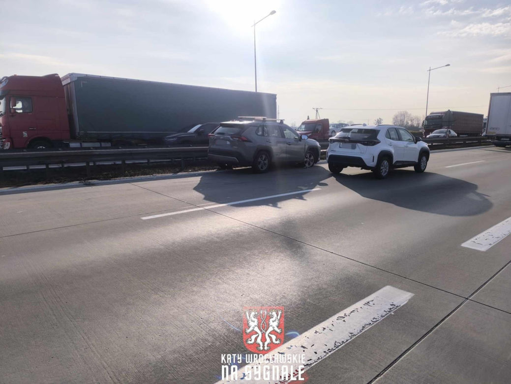 21.03.2025 - wypadek na autostradzie A4 pod Wrocławiem