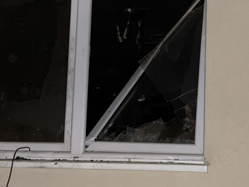 Kłęby dymu i ogromny smród. Kawalerka na Ochocie stanęła w ogniu