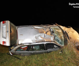Wypadek BMW pijanego 23-latka z zakazem prowadzenia pojazdów mechanicznych 