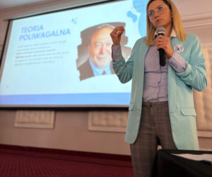 Świat Niebieskich Motyli w Starachowicach. Jak IV Ogólnopolska Konferencja zmienia rzeczywistość osób w spektrum autyzmu