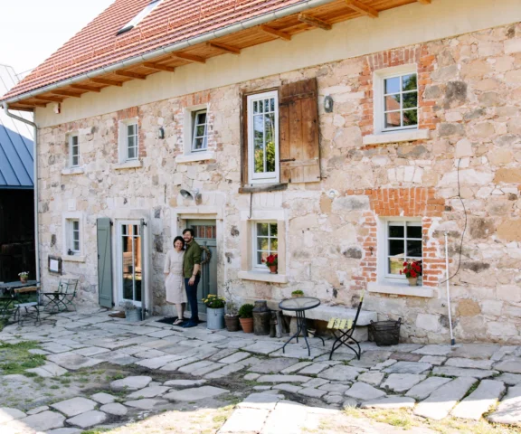 Szukali wiele lat swojego miejsca. Wreszcie trafili na stare gospodarstwo 