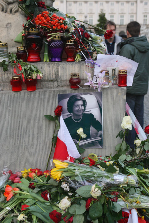 Warszawa dzień po katastrofie smoleńskiej