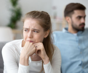 Nigdy nie kończ tak swojego związku. Psychoterapeutka: to poniżenie dla drugiej strony 