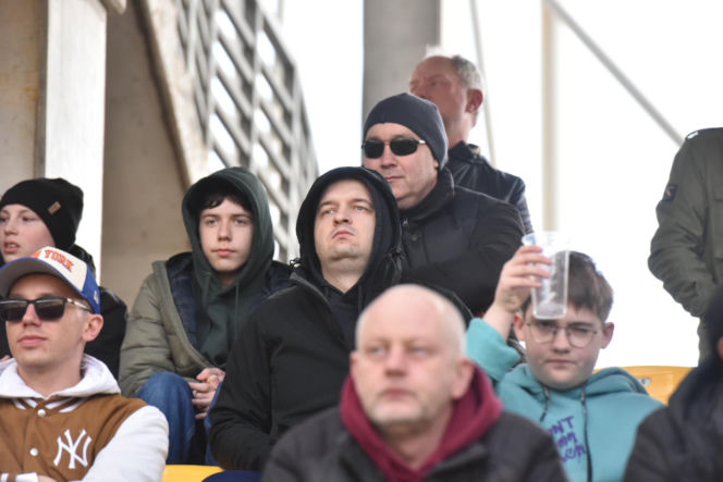 PRES Grupa Deweloperska Toruń - Stelmet Falubaz Zielona Góra, zdjęcia kibiców i zawodników ze sparingu na Motoarenie