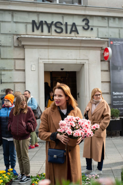 Anna Dereszowska przyszła po kwiaty, a skusiła się na słodycze