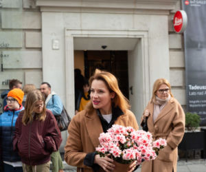 Anna Dereszowska przyszła po kwiaty, a skusiła się na słodycze