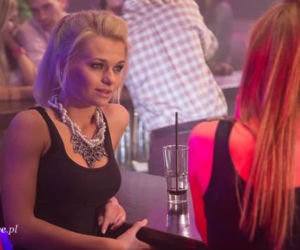 Na dobre i na złe odc. 546. Wiktoria Consalida (Katarzyna Dąbrowska), Agata Woźnicka (Emilia Komarnicka)