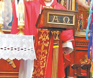 Proboszcz zadłużył parafię i uciekł