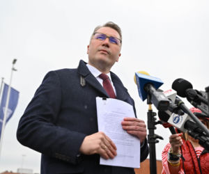 Konferencja prasowa przed Fabryką Broni ŁUCZNIK