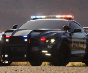 Ford Mustang jako Barricade w Transformers: The Last Knight