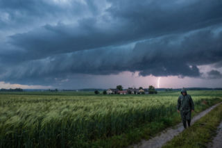 Gwałtowne burze nad Polską. Gdzie sytuacja jest najpoważniejsza?