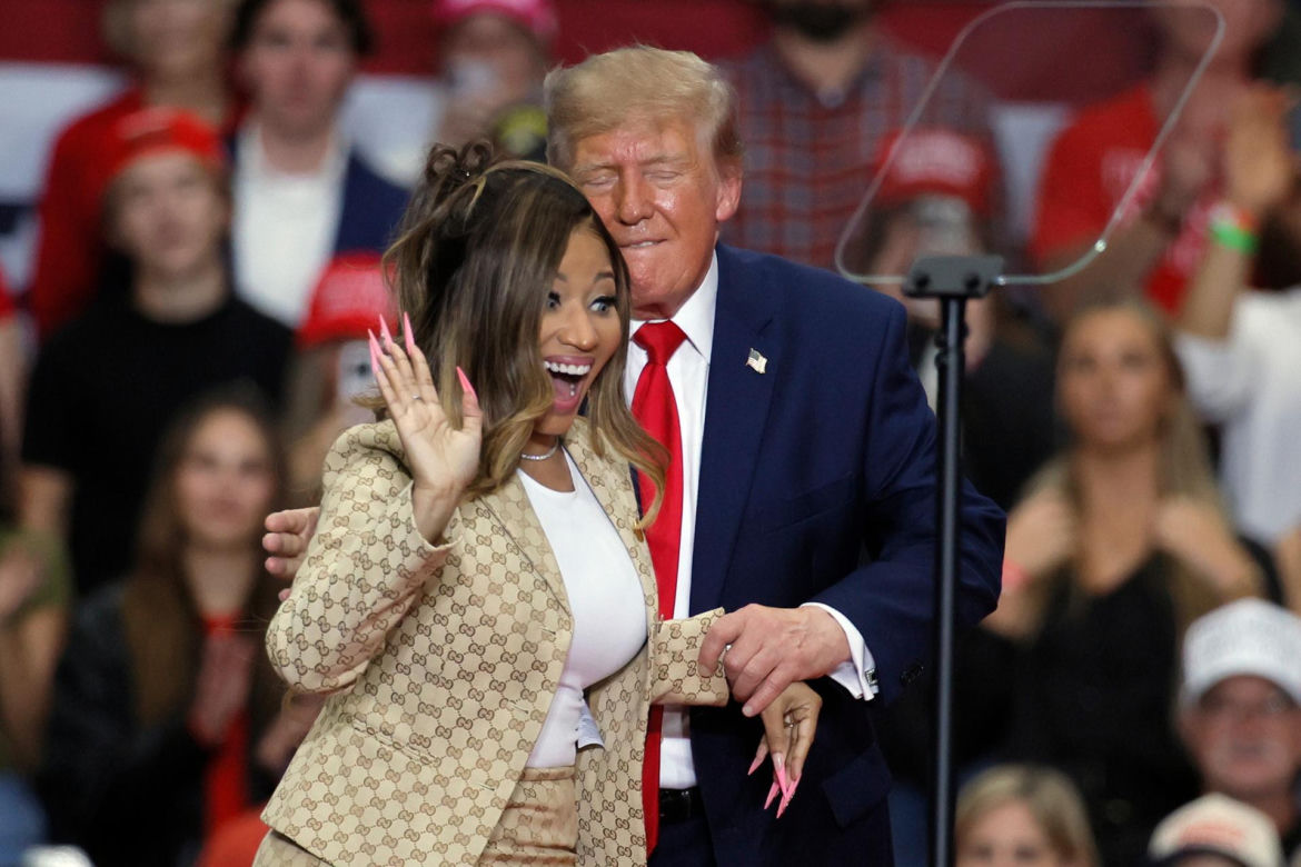 Trump nagle zaczął mówić o pupie! Nie krył zachwytu