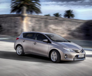 Toyota Auris II generacji
