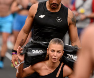 Anna Lewandowska z przystojnym Latynosem na zawodach Hyrox