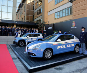 nowe radiowozy włoskiej policji