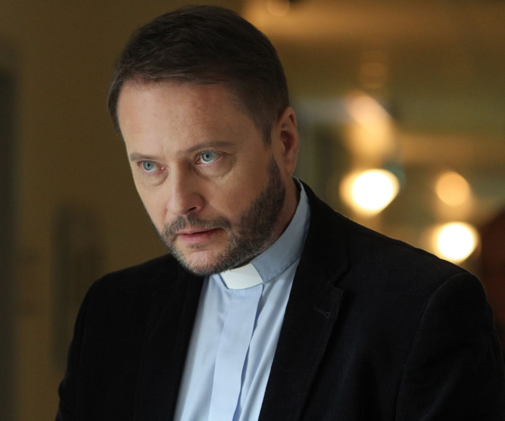 Ojciec Mateusz 16 sezon. ksiądz Mateusz (Artur Żmijewski)