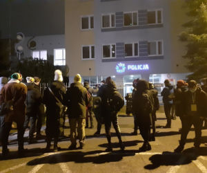 Protest pod toruńską komendą policji