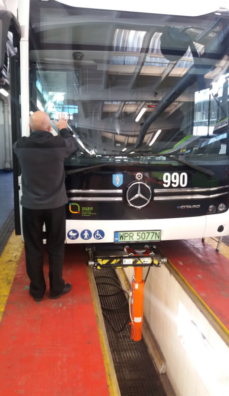 Olsztyn. Autobus elektryk zaczyna jazdy testowe. Zobacz zdjęcia