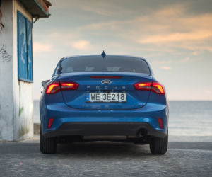 Ford Focus Sedan 1.0 EcoBoost 125 KM 6MT Connected