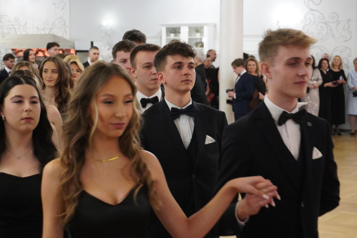 Studniówki 2025 w rzeszowskich szkołach. To były niezapomniane chwile 