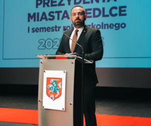 Najzdolniejsi uczniowie odebrali stypendia Prezydenta Miasta Siedlce