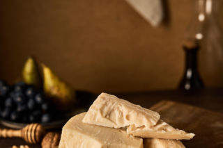 Smakuje jak z Sabaudii a powstaje... pod Rzgowem. Przysmak z Łódzkiego wśród najlepszych na świecie