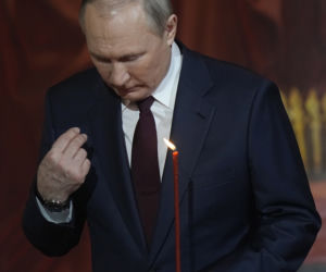 Putin świętuje Wielkanoc. Poszedł na mszę, mówił o zmartwychwstaniu