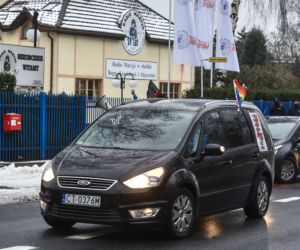 Międzymiastowy protest samochodowy pod Radiem Maryja. Strajkowali w Święto Trzech Króli