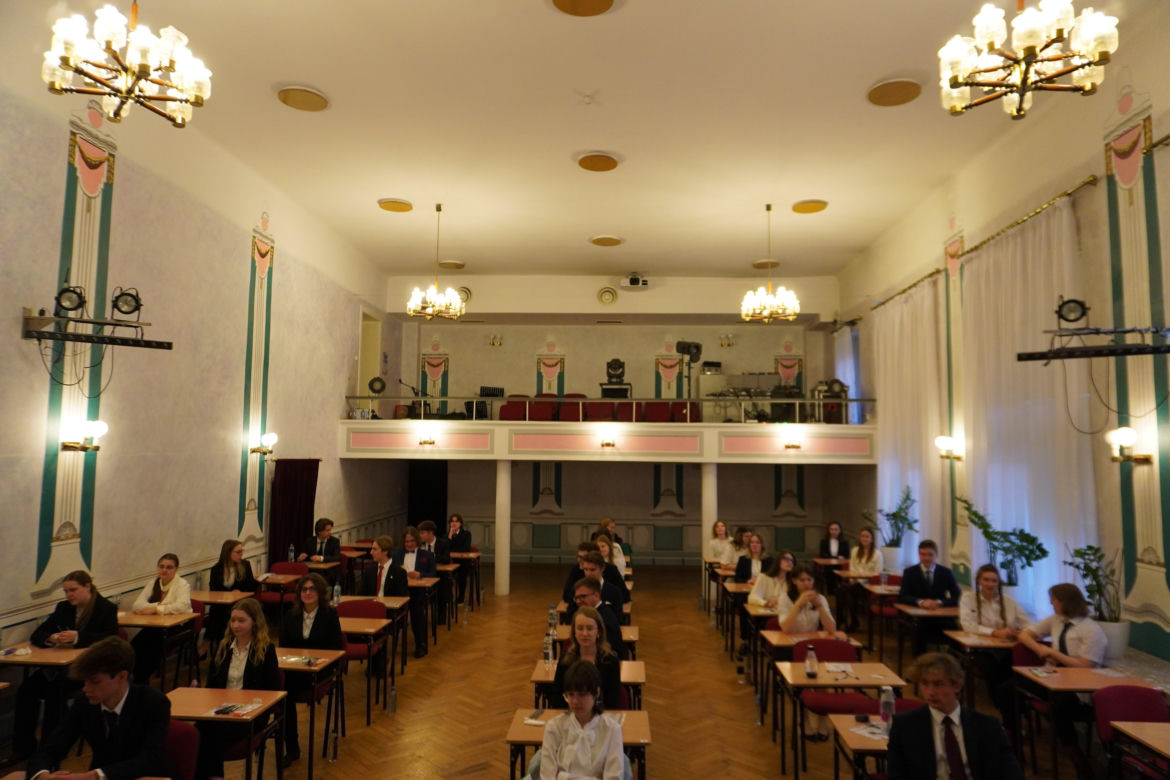 Matura 2024 z j. polskiego w II LO w Poznaniu