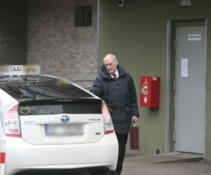 Macierewicz musi się wozić taksówką