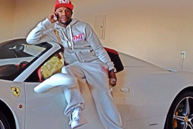 Floyd Mayweather sprzedaje swoje Ferrari