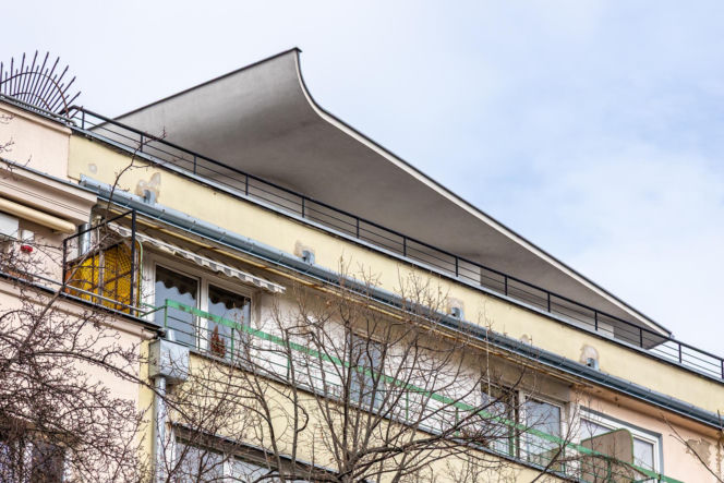 Dom Pod Żaglem na Alei Przyjaciół w Warszawie