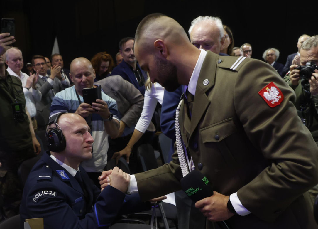 Kapral Mateusz wczoraj odebrał Złota Gardę