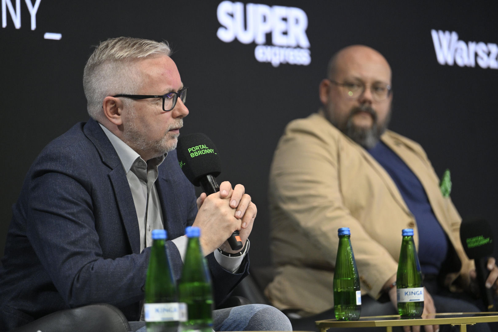 Warszawskie Targi Obronne. Scena Biała. Fake newsy. Czy można z nimi wygrać
