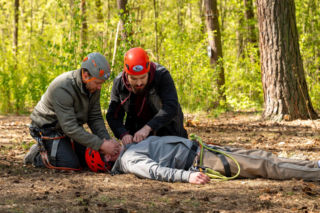 Na sygnale, odcinek 919: Alek (Adam Turczyk), Romek (Izydor Łobacz)