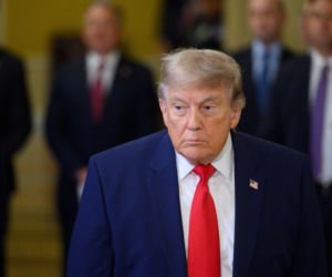 Kłótnia Trumpa z Republikanami o wojnę z Iranem